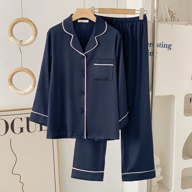 Zijden pyjamaset voor dames
